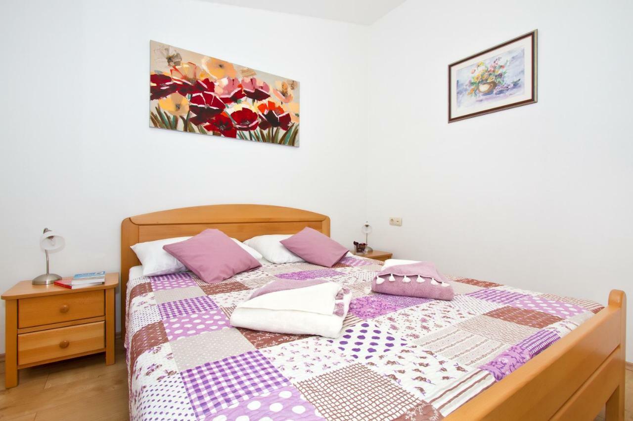 Villa Omis Michy - Family House For Big And Small Groups Екстер'єр фото